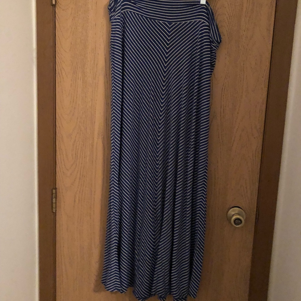 Merona maxi skirt. Xxl. Royal blue/white stripes